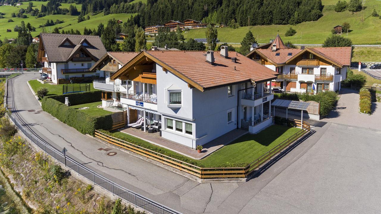Appartments Lercher Irma San Candido Zewnętrze zdjęcie