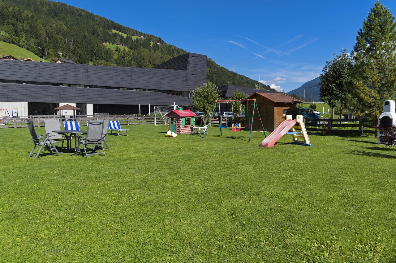 Appartments Lercher Irma San Candido Zewnętrze zdjęcie